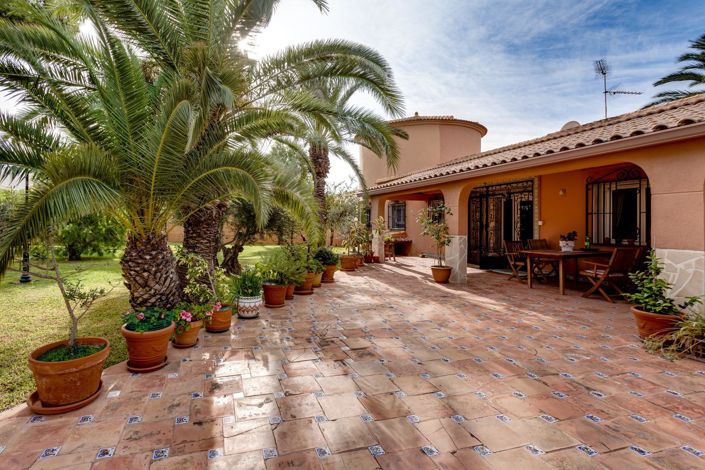 Image No.4-4 Bed Villa for sale