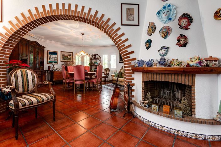 Image No.40-4 Bed Villa for sale