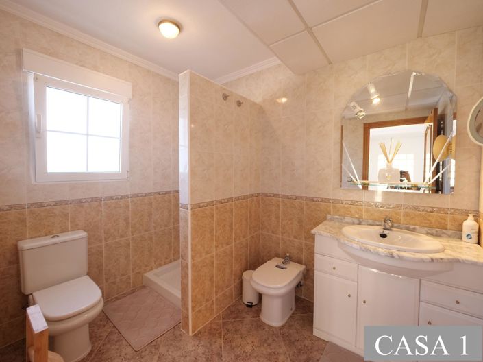 Image No.19-7 Bed Villa for sale