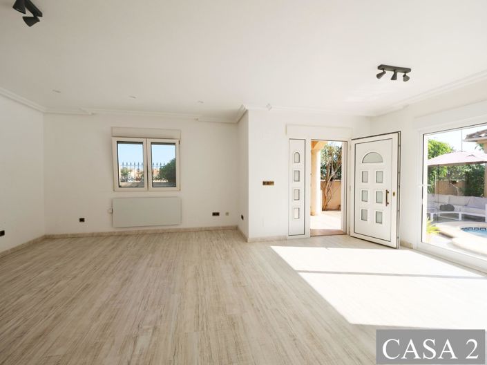 Image No.30-7 Bed Villa for sale