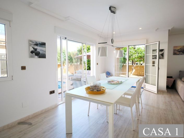 Image No.7-7 Bed Villa for sale