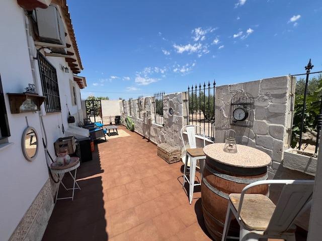 Image No.10-3 Bed Villa for sale
