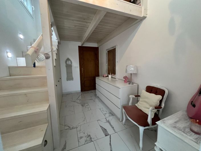 Image No.19-3 Bed Villa for sale