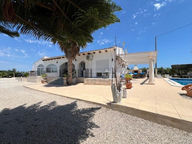 Image No.36-3 Bed Villa for sale