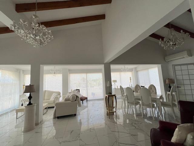 Image No.7-3 Bed Villa for sale