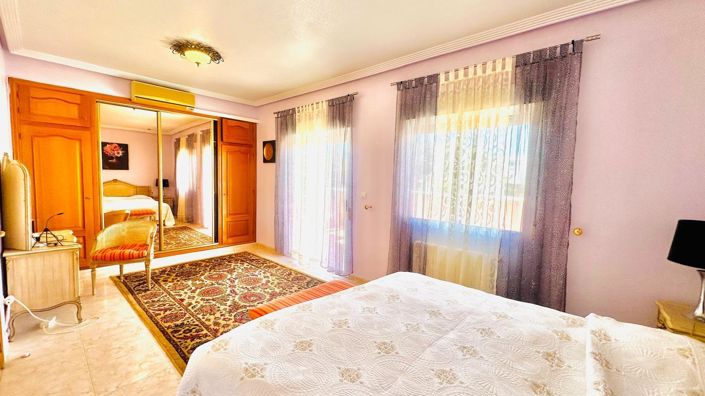 Image No.15-3 Bed Villa for sale