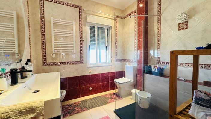 Image No.17-3 Bed Villa for sale