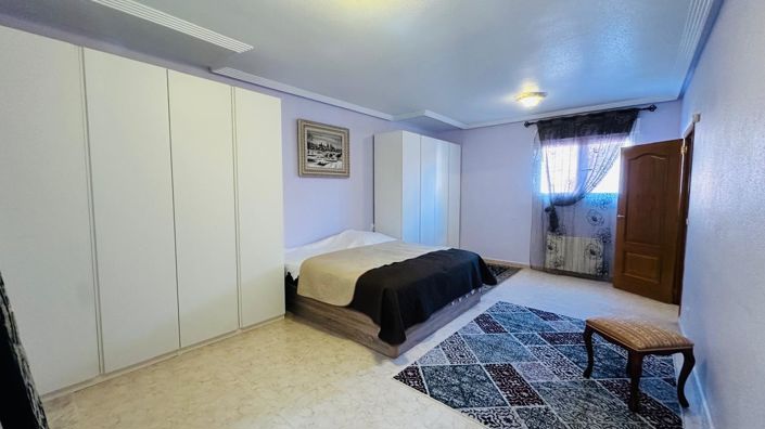 Image No.22-3 Bed Villa for sale