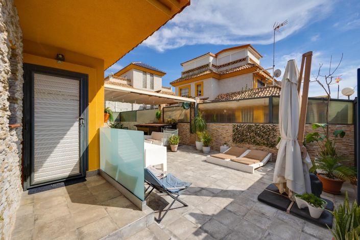 Image No.17-3 Bed Villa for sale