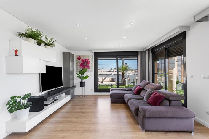 Image No.19-3 Bed Penthouse for sale