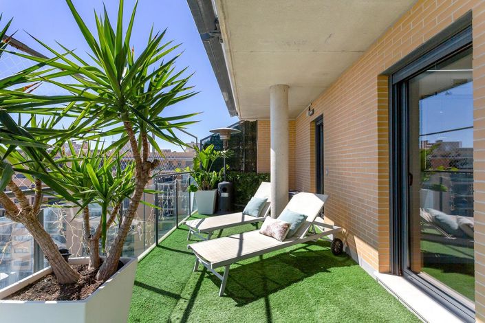 Image No.4-3 Bed Penthouse for sale