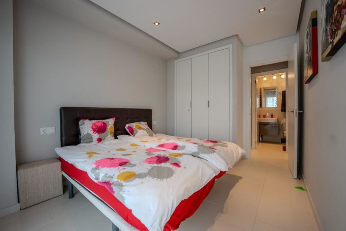 Image No.12-2 Bed Apartment for sale