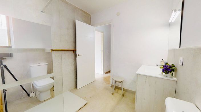 Image No.25-4 Bed Villa for sale