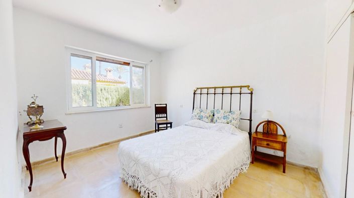 Image No.5-4 Bed Villa for sale