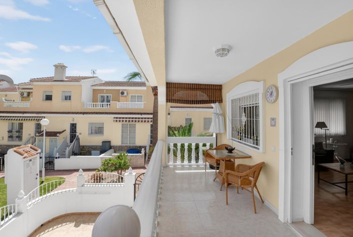 Image No.26-3 Bed Townhouse for sale