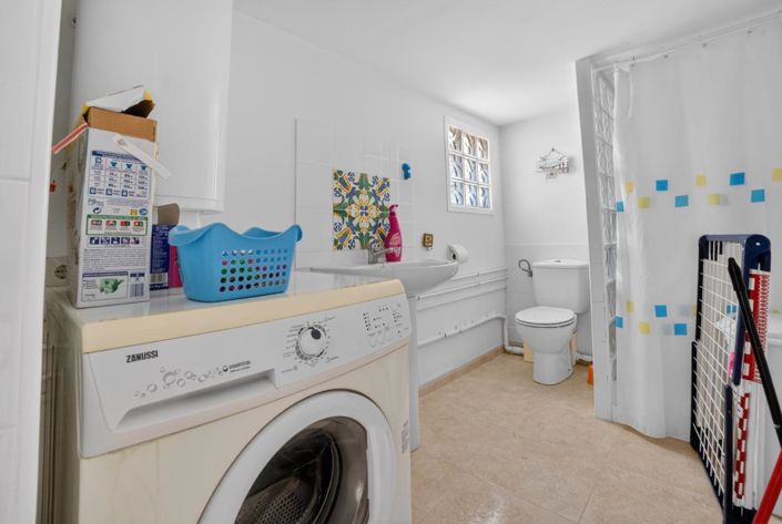 Image No.35-3 Bed Townhouse for sale
