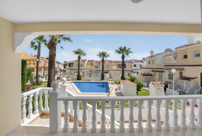 Image No.4-3 Bed Townhouse for sale