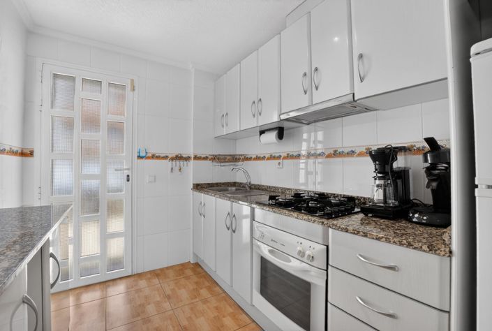 Image No.8-3 Bed Townhouse for sale