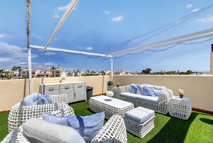Image No.3-4 Bed Villa for sale