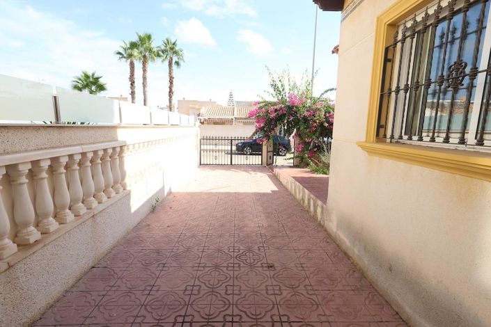 Image No.23-Villa de 2 chambres à vendre à Orihuela Costa