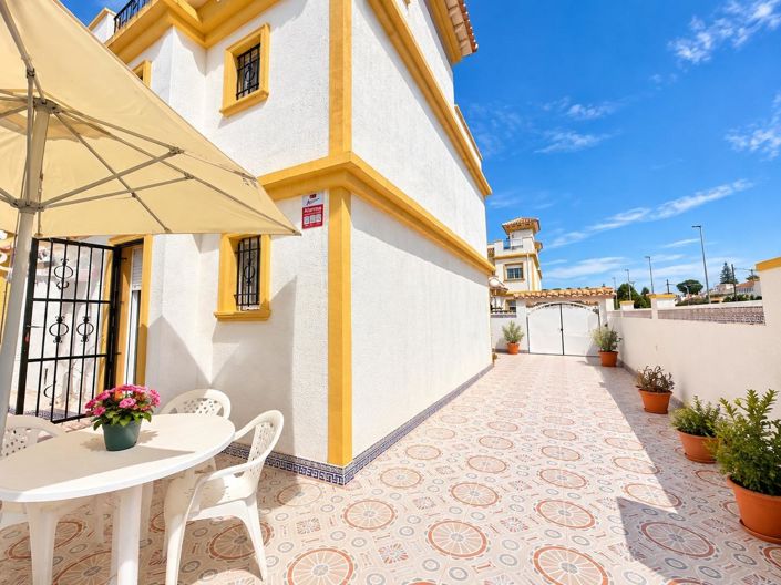 Image No.5-3 Bed Townhouse for sale