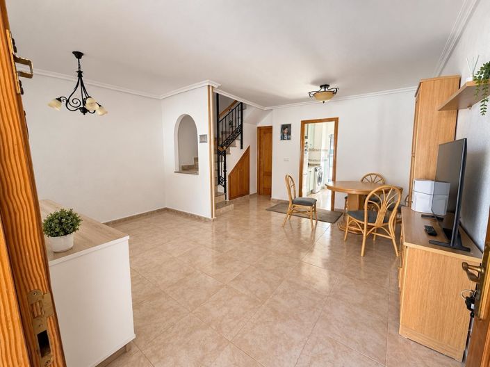 Image No.6-3 Bed Townhouse for sale