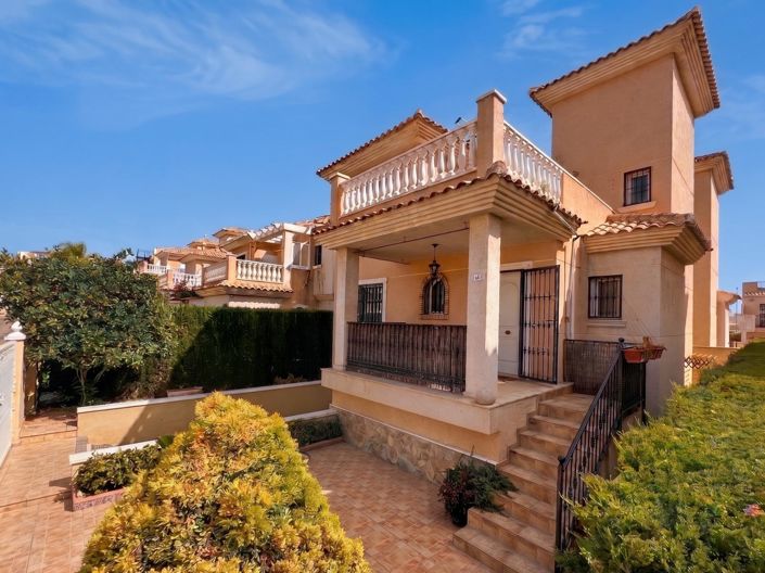 Image No.2-3 Bed Villa for sale