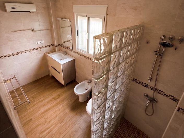 Image No.24-3 Bed Villa for sale