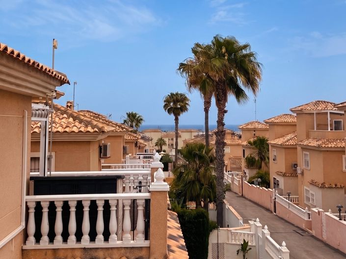 Image No.3-3 Bed Villa for sale