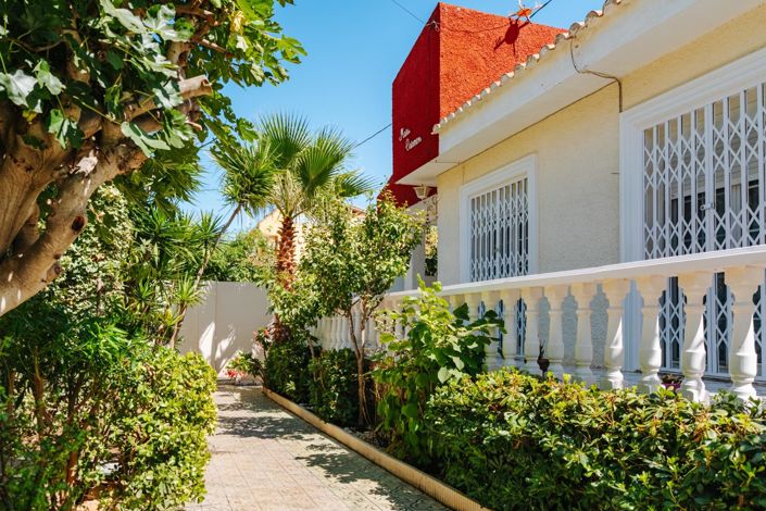 Image No.3-3 Bed Villa for sale