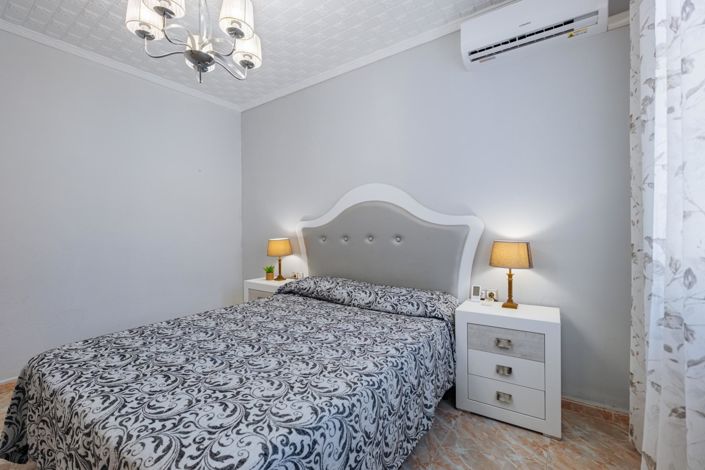 Image No.38-3 Bed Villa for sale