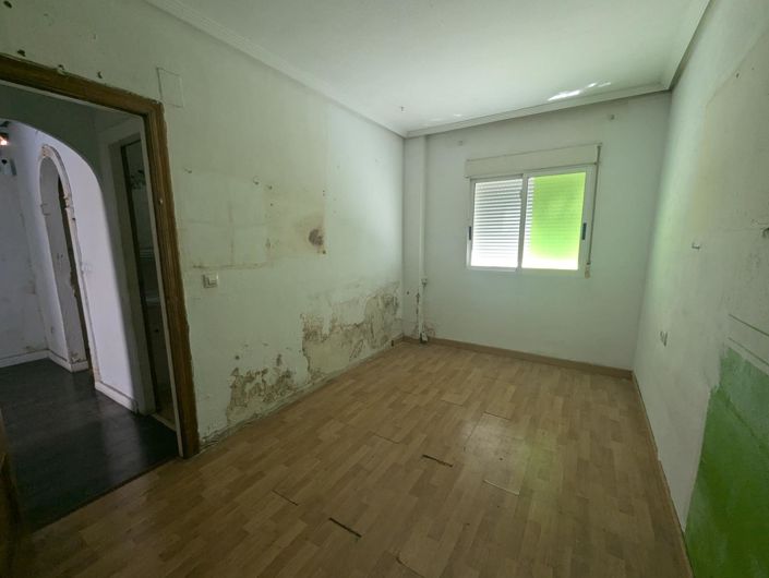 Image No.11-2 Bed Bungalow for sale