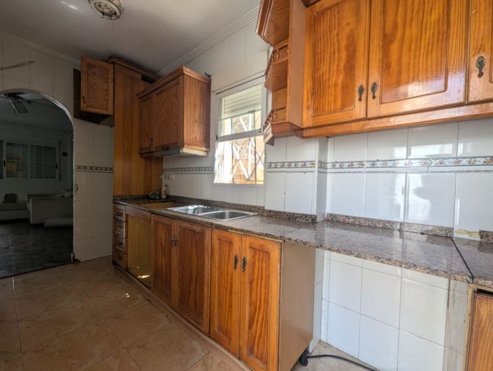 Image No.6-2 Bed Bungalow for sale