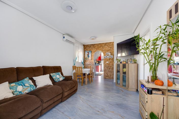 Image No.12-2 Bed Bungalow for sale
