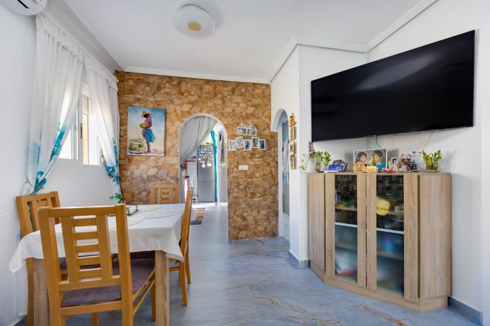 Image No.23-2 Bed Bungalow for sale