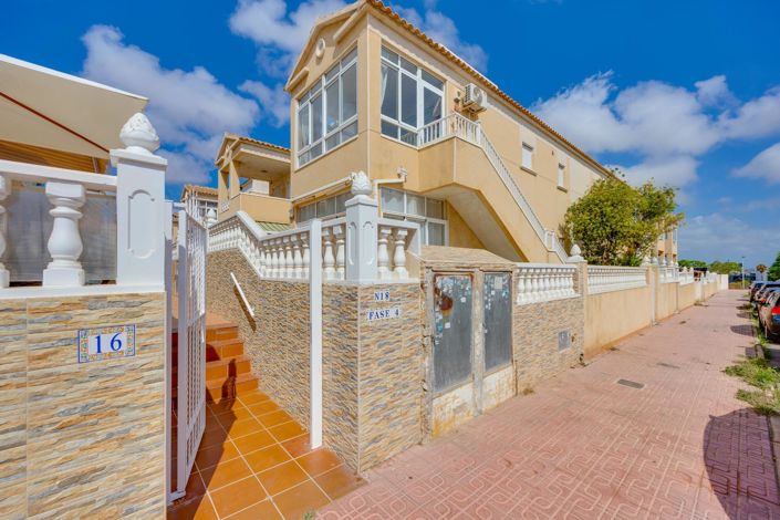Image No.26-2 Bed Bungalow for sale