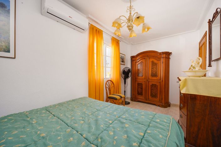 Image No.29-4 Bed Villa for sale
