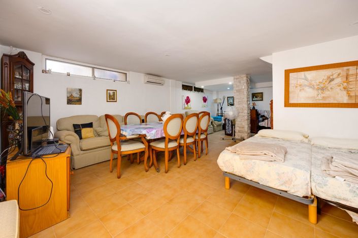 Image No.31-4 Bed Villa for sale