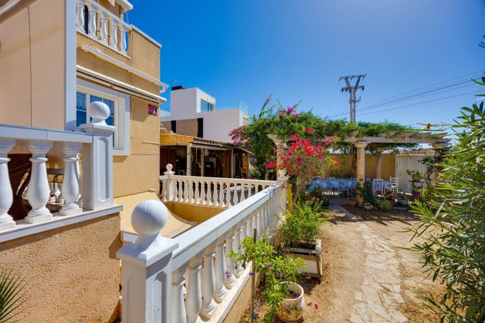 Image No.37-4 Bed Villa for sale