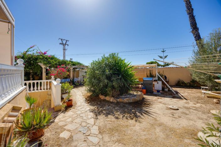 Image No.9-4 Bed Villa for sale