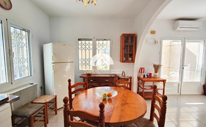 Image No.20-2 Bed Villa for sale