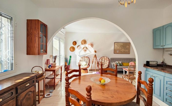 Image No.21-2 Bed Villa for sale
