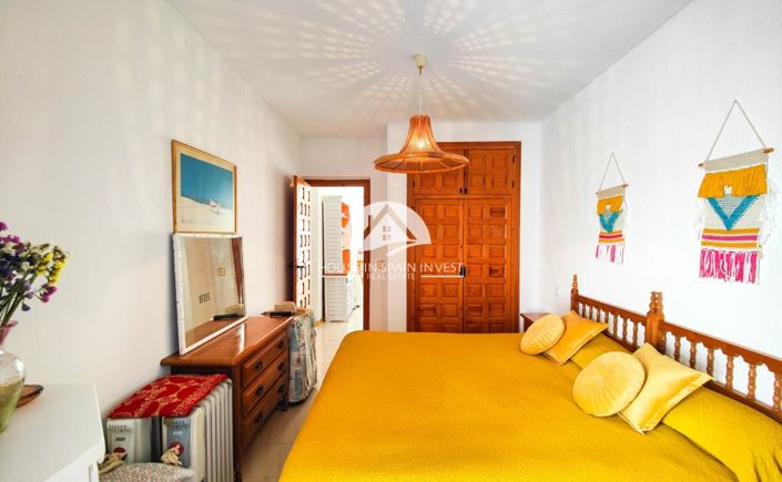 Image No.40-2 Bed Villa for sale