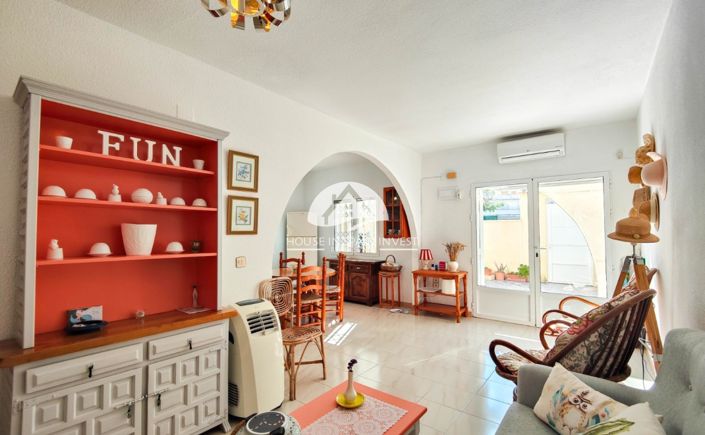 Image No.27-2 Bed Villa for sale