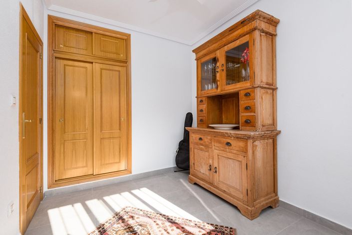 Image No.25-2 Bed Apartment for sale