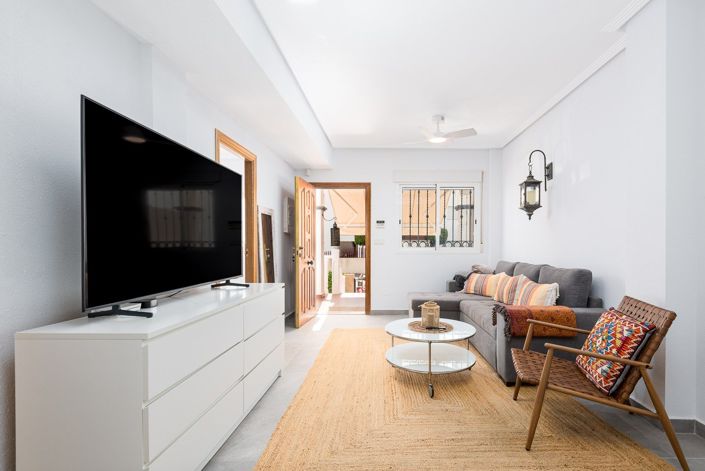 Image No.9-2 Bed Apartment for sale