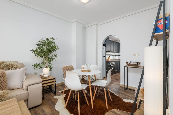 Image No.12-2 Bed Apartment for sale