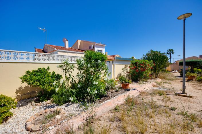 Image No.38-3 Bed Villa for sale