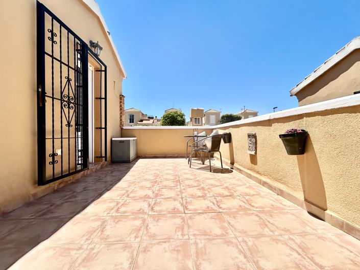 Image No.27-3 Bed Villa for sale