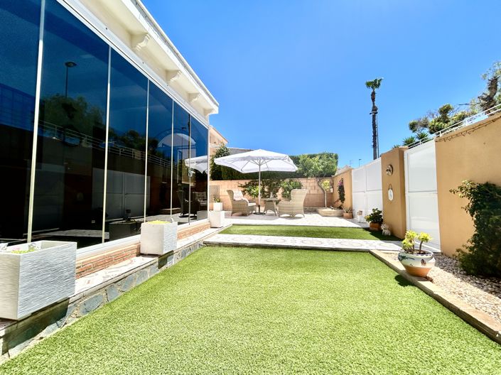 Image No.33-3 Bed Villa for sale